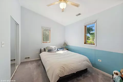 Bedroom - 208 Spring Ct, Roselle, IL 60172 photo 3 of 4
