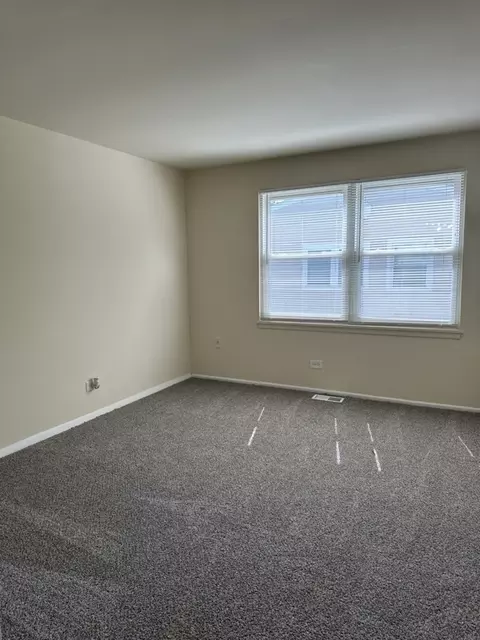 Bedroom - 5531 Allemong Dr #5531, Matteson, IL 60443 photo 3 of 4