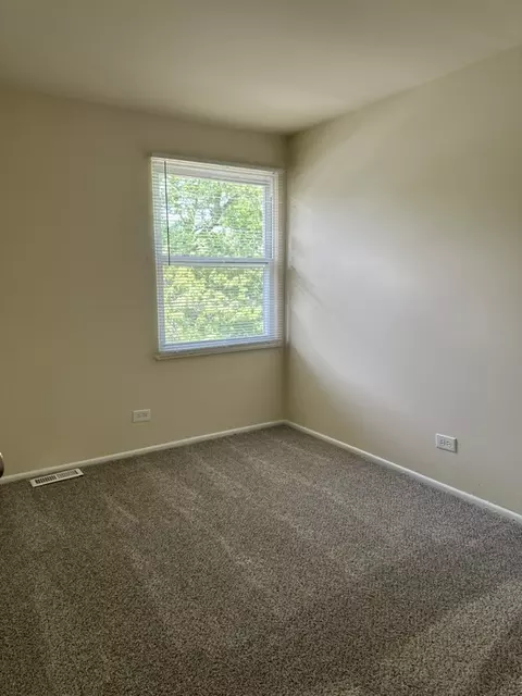 Bedroom - 5531 Allemong Dr #5531, Matteson, IL 60443 photo 4 of 4