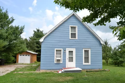 1191 W Webster St, Clinton, IL 61727