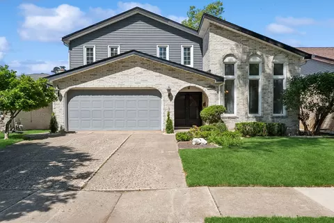 8824 Birch Ave, Morton Grove, IL 60053