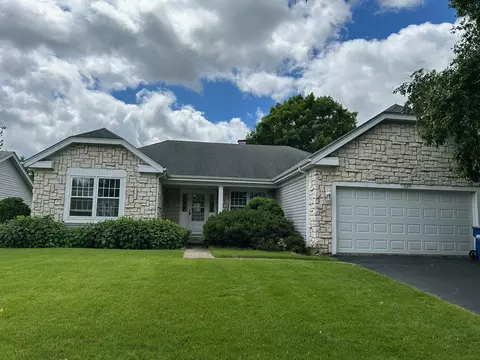 699 Foster Ave, Bartlett, IL 60103 photo 9
