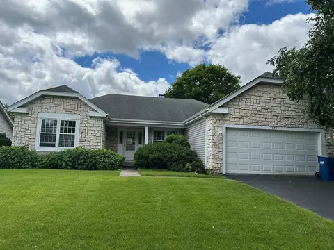 699 Foster Ave, Bartlett, IL 60103