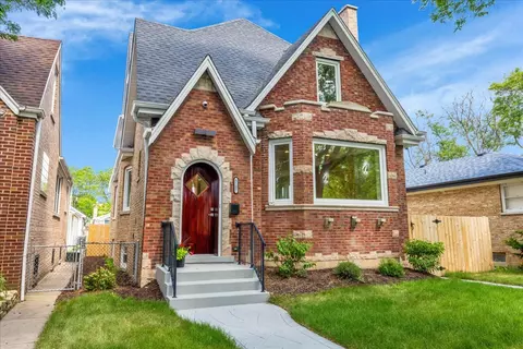 5107 N Marmora Ave, Chicago, IL 60630