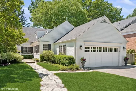 1355 Chestnut Ave, Wilmette, IL 60091