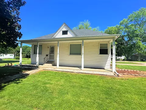 505 Morgan St, Long Point, IL 61333