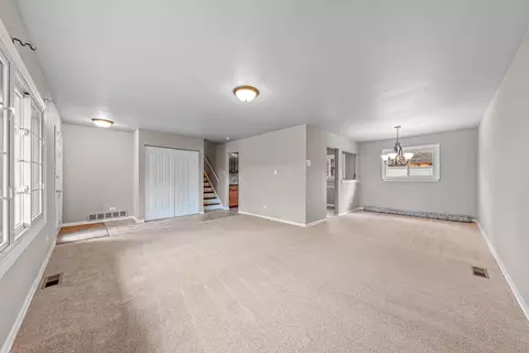 452 Springfield St, Park Forest, IL 60466 photo 3