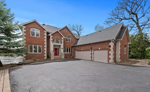 23813 N Lakewood Ln, Lake Zurich, IL 60047