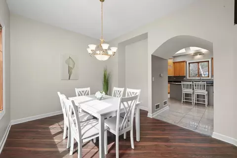 Dining - 6206 Whiteoak Dr, Mchenry, IL 60050 photo 1 of 1