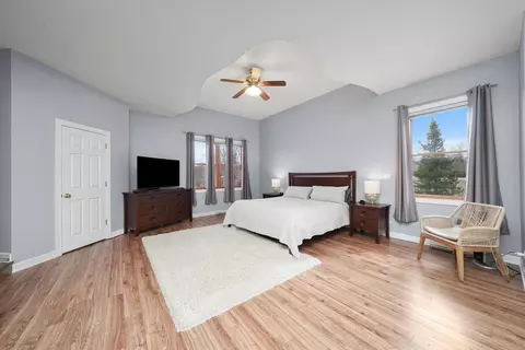 Bedroom - 6206 Whiteoak Dr, Mchenry, IL 60050 photo 2 of 4