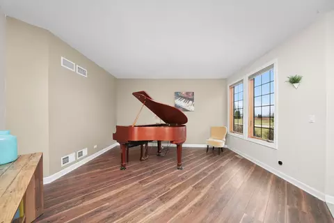 Other - 6206 Whiteoak Dr, Mchenry, IL 60050 photo 1 of 9