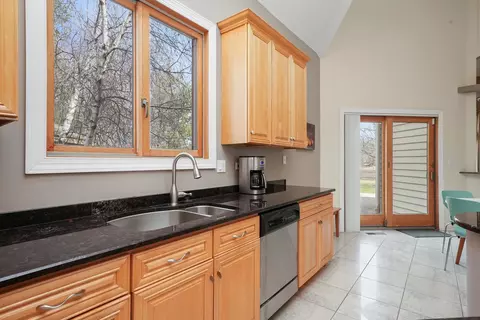 Kitchen - 6206 Whiteoak Dr, Mchenry, IL 60050 photo 3 of 5