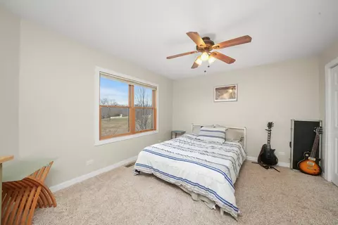 Bedroom - 6206 Whiteoak Dr, Mchenry, IL 60050 photo 4 of 4