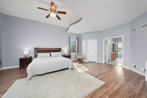 Bedroom - 6206 Whiteoak Dr, Mchenry, IL 60050 photo 1 of 4