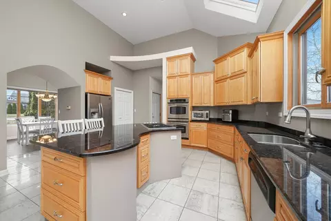 Kitchen - 6206 Whiteoak Dr, Mchenry, IL 60050 photo 5 of 5