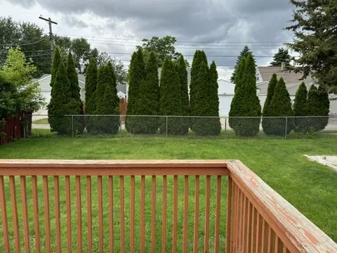 Exterior - 704 Woolf Ct, Rochelle, IL 61068 photo 5 of 7