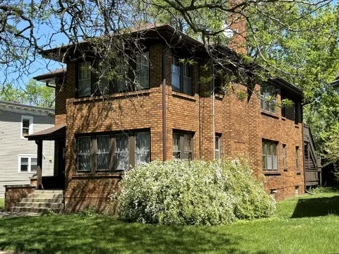 1405 N Court St, Rockford, IL 61103