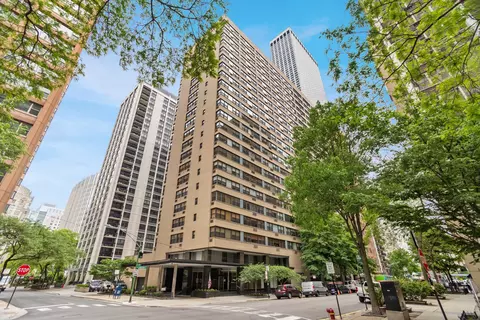 850 N Dewitt Pl #15I, Chicago, IL 60611