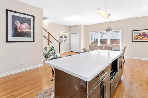 Kitchen - 529 W 44th Pl, Chicago, IL 60609 photo 2 of 4