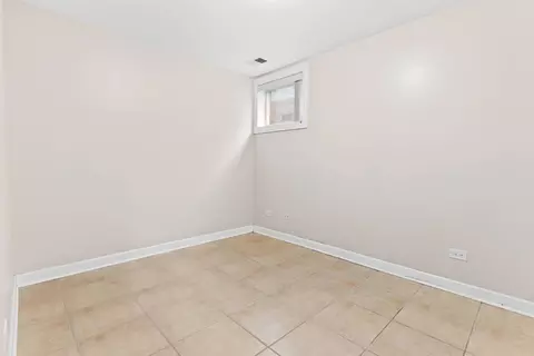 Bedroom - 529 W 44th Pl, Chicago, IL 60609 photo 14 of 14
