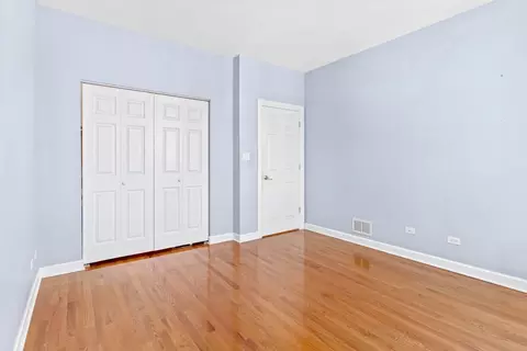 Bedroom - 529 W 44th Pl, Chicago, IL 60609 photo 9 of 14