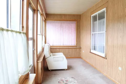 Exterior - 513 W Main St, Morrison, IL 61270 photo 1 of 4