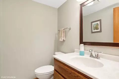 151 S Glenbrook Trl, Mchenry, IL 60050 photo 11