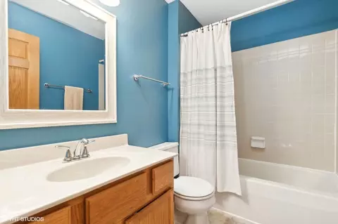 151 S Glenbrook Trl, Mchenry, IL 60050 photo 16