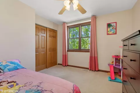 151 S Glenbrook Trl, Mchenry, IL 60050 photo 14