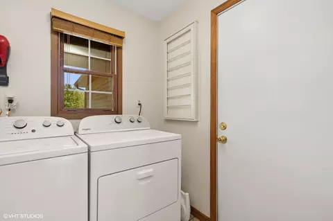 151 S Glenbrook Trl, Mchenry, IL 60050 photo 10