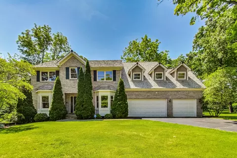 2559 Forest Ct, Lindenhurst, IL 60046