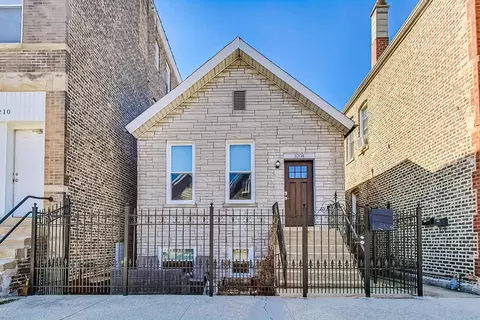3208 S May St, Chicago, IL 60608
