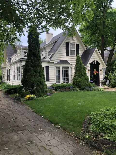717 Willow Rd, Winnetka, IL 60093 photo 2