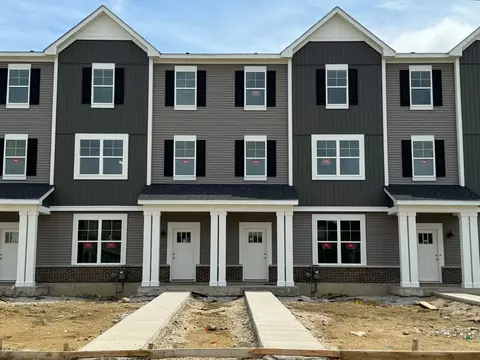 4483 Chelsea Manor Cir, Aurora, IL 60504