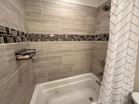 2850 Northampton Dr #B1, Rolling Meadows, IL 60008 photo 6
