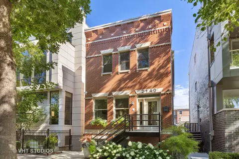2140 W Lyndale St, Chicago, IL 60647