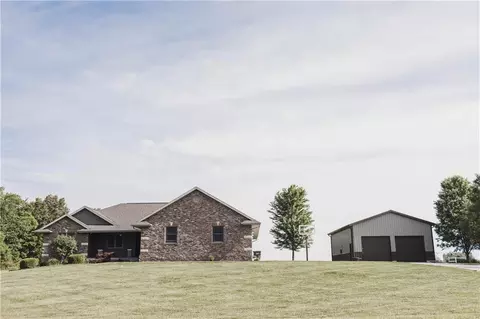 106 Davis Dr, Watson, IL 62473 photo 2