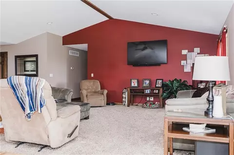 106 Davis Dr, Watson, IL 62473 photo 14