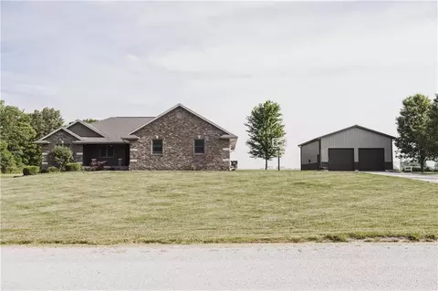 106 Davis Dr, Watson, IL 62473 photo 5