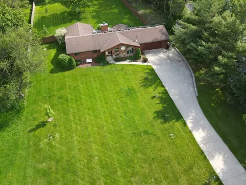 View/Area - 8519 Nolan St, Harvard, IL 60033 photo 2 of 4