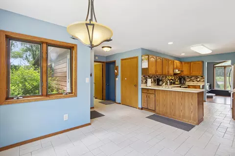 Kitchen - 8519 Nolan St, Harvard, IL 60033 photo 1 of 5