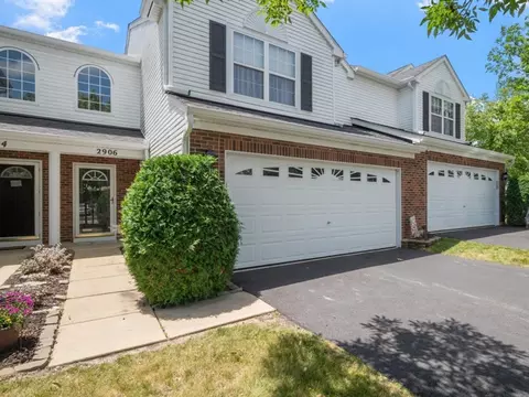 2906 Caldwell Ln, Geneva, IL 60134