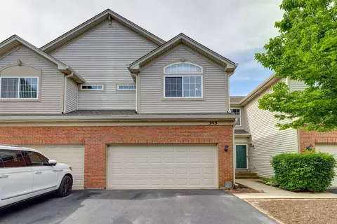 345 Southwicke Dr, Streamwood, IL 60107