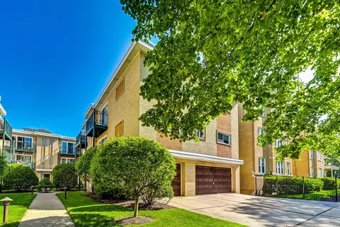 715 Seward St #3N, Evanston, IL 60202