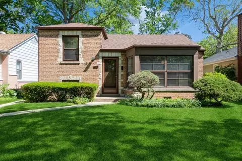 1605 Brummel St, Evanston, IL 60202