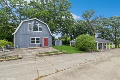 1918 Dot St, Mchenry, IL 60050 photo 6