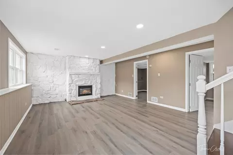 1312 Devonshire Dr, Joliet, IL 60435 photo 29