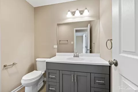 1312 Devonshire Dr, Joliet, IL 60435 photo 25
