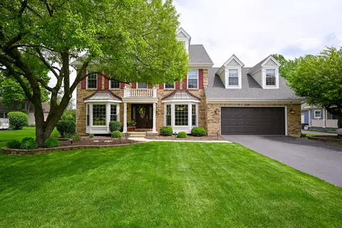 941 Willow Creek Rd, West Chicago, IL 60185