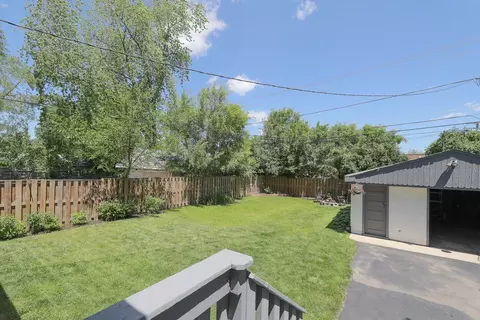 Exterior - 333 E Wayne Pl, Wheeling, IL 60090 photo 5 of 7